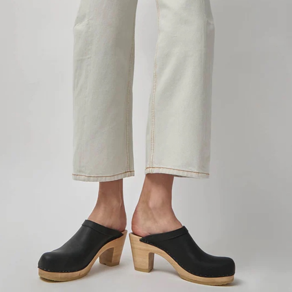 NO.6 Old School Clog on High Heel in Black EU 40/ US 9.5